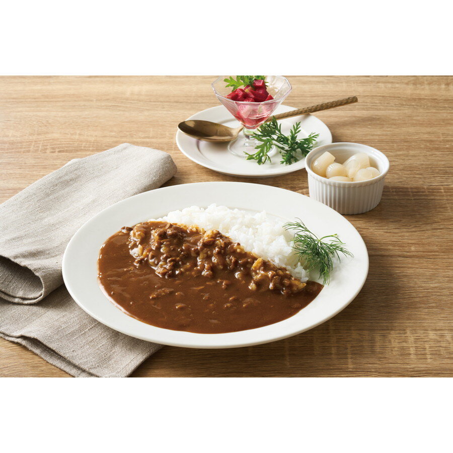 大阪「自由軒」昔ながらの黒ラベルカレー